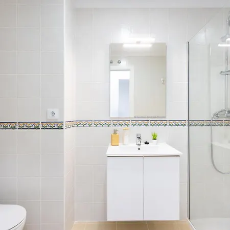 Home2book Relaxing Poolside Escape, Apartment *