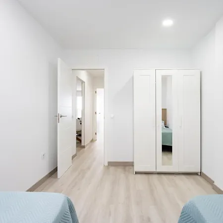 Apartment Home2book Relaxing Poolside Escape, *