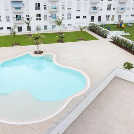 Home2book Relaxing Poolside Escape, Апартаменты Арона